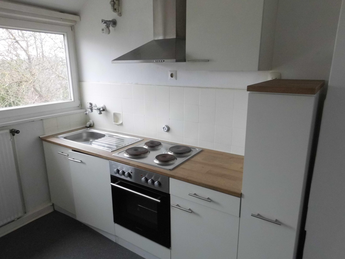 Stadthaus mit Charme, 7 Wohnungen, 4 Garagen – Stuttgart – Vorschaubild 3